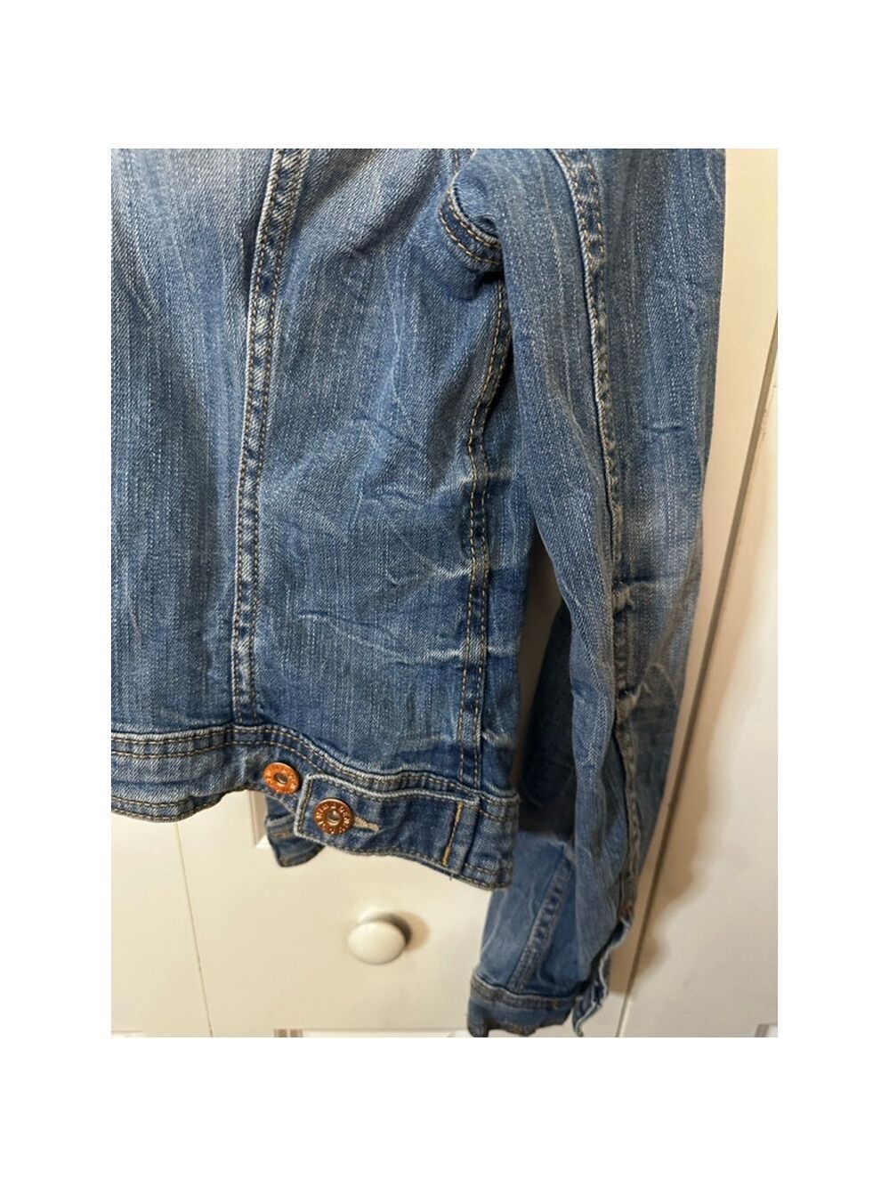 H&M Blue Denim Jean Jacket Size 6 EUC - Picture 6 of 7
